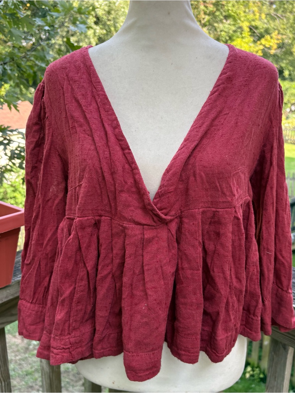Free People Red Solid Woven Pleated Peplum V-Neck Blouse Women’s Size S